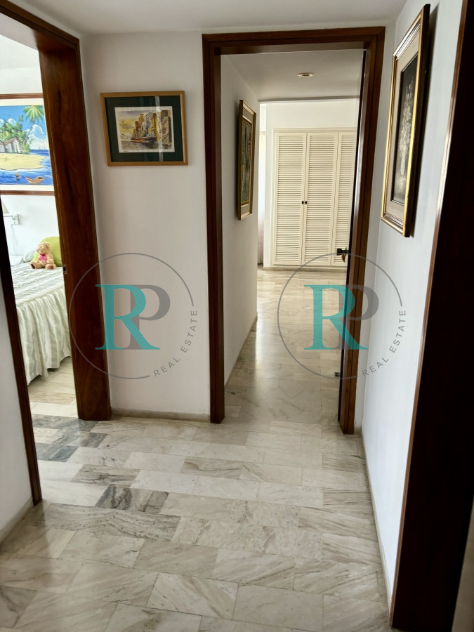Apartamento ID.1679 - Hermoso y amplio apartamento de 3 dormitorios y dependencia Roosevelt Center