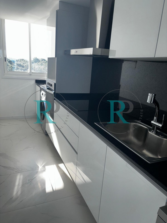 Apartamento ID.2490 - Excepcional apartamento en venta frente al mar
