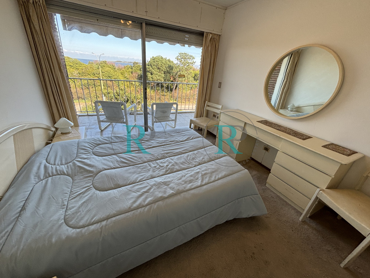 Apartamento ID.2535 - nuevo ingreso! apartamento en venta de 3 dormitorios en primera línea 