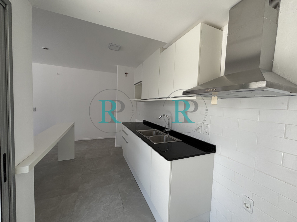 Apartamento ID.2223 - Apartamento de 2  dormitorios en venta vista al mar