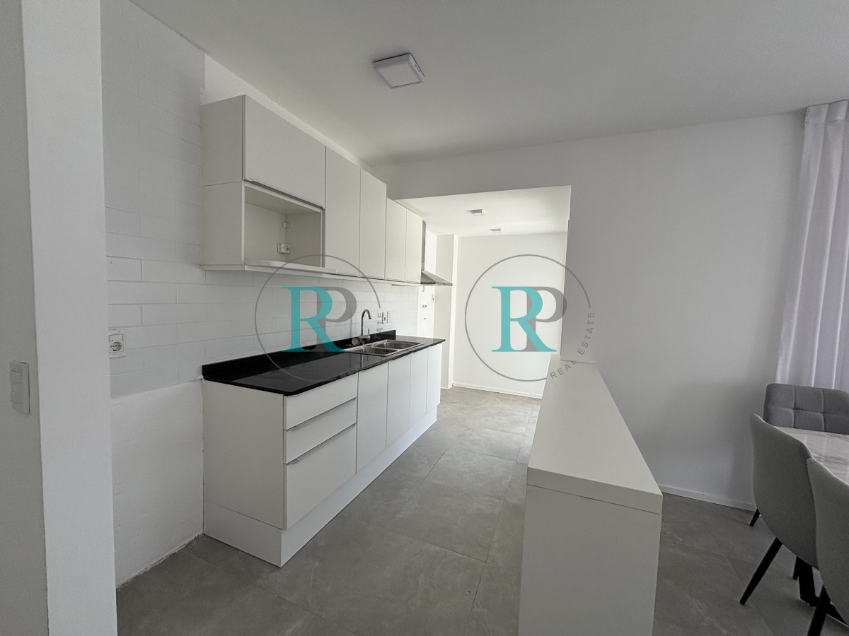 Apartamento ID.2223 - Apartamento de 2  dormitorios en venta vista al mar