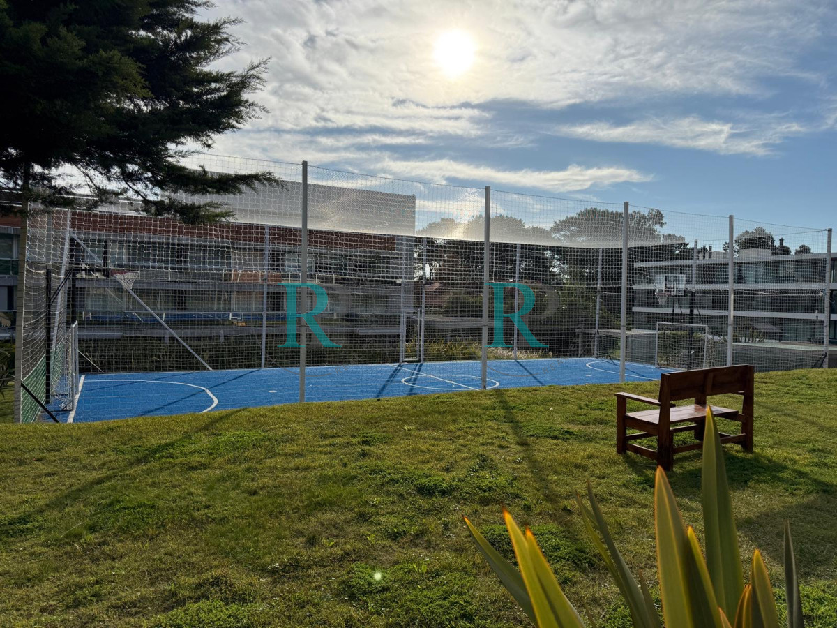 Apartamento ID.2423 - HERMOSO APARTAMENTO ESQUINERO 2 DORMITORIOS EN VENTA 