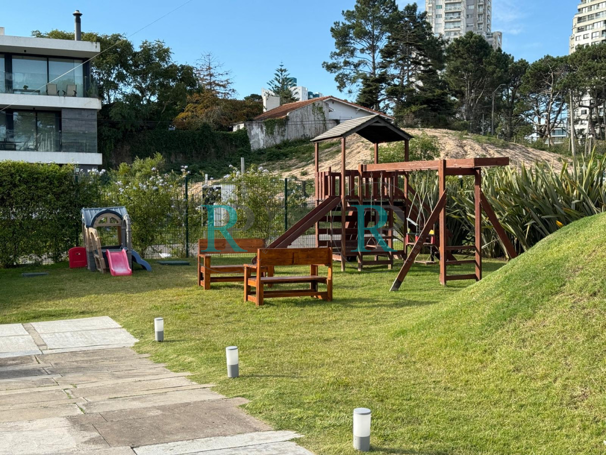 Apartamento ID.2424 - EXCEPCIONAL APARTAMENTO EN VENTA 2 DORMITORIOS 