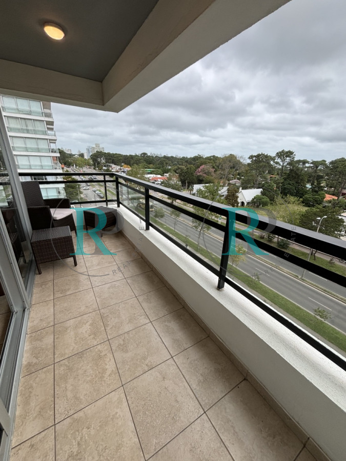 Apartamento ID.1712 - apartamento de 3 dormitorios esquinero en venta