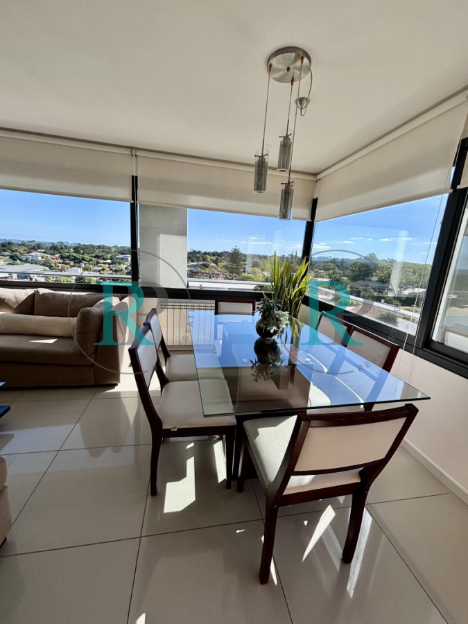 Apartamento ID.2748 - HERMOSO APARTAMENTO ESQUINERO DE 3 DORMITORIOS EN VENTA