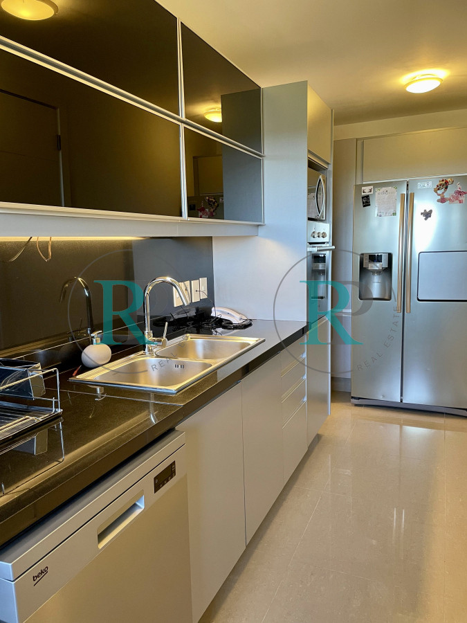 Apartamento ID.2259 - APARTAMENTO DE 3 DORMITORIOS EN VENTA. TORRE DE CATEGORIA