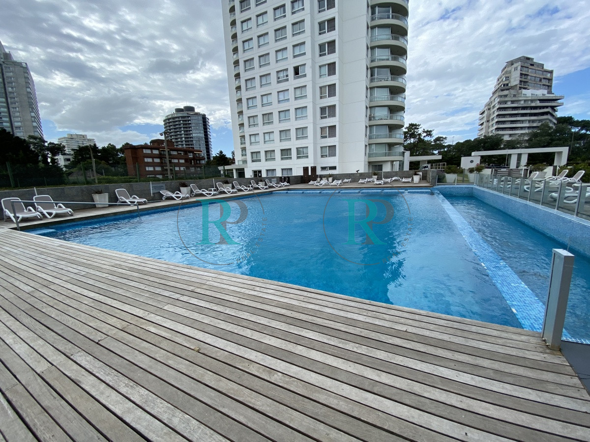 Apartamento ID.453 - APARTAMENTO 3 DORMITORIOS Y DEPENDENCIA EN VENTA