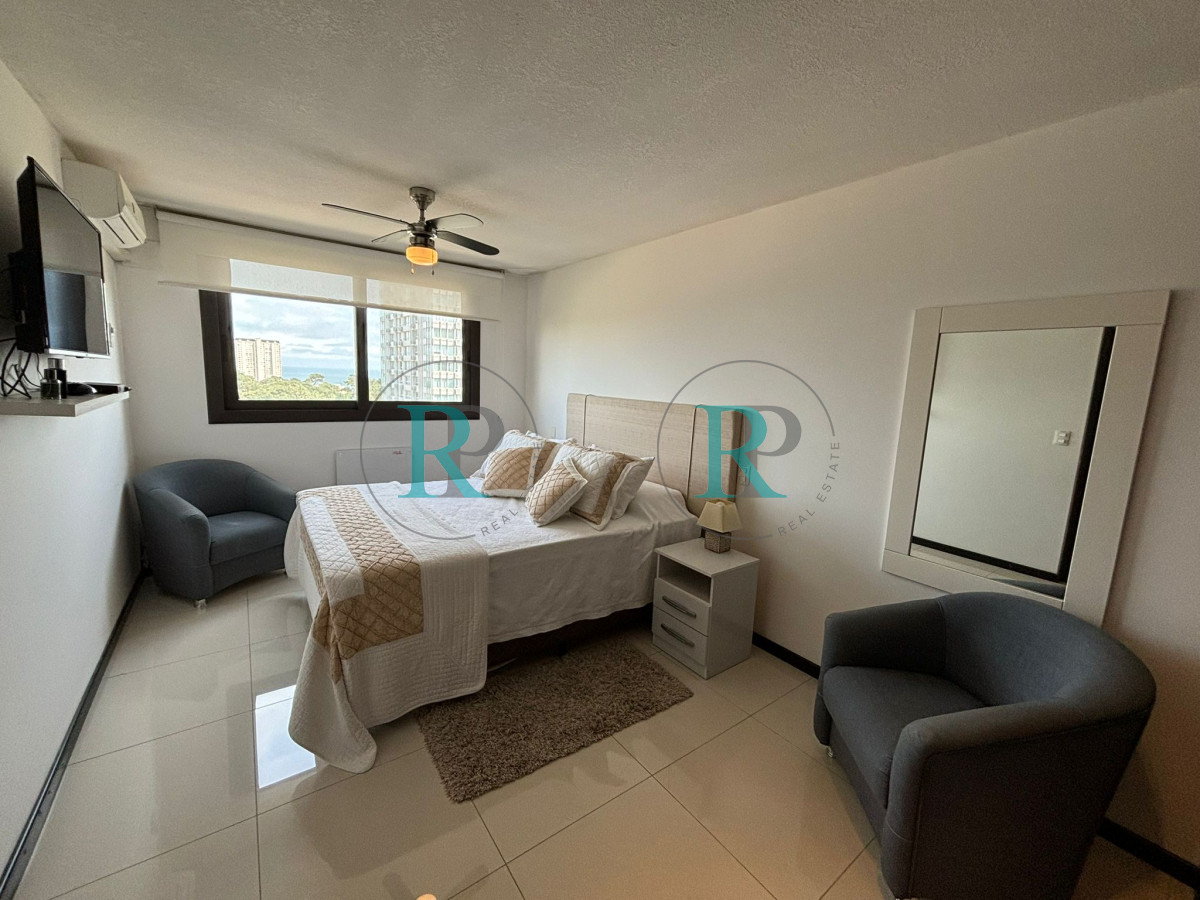 Apartamento ID.2072 - APARTAMENTO 3 DORMITORIOS EN VENTA STRADIVARIUS