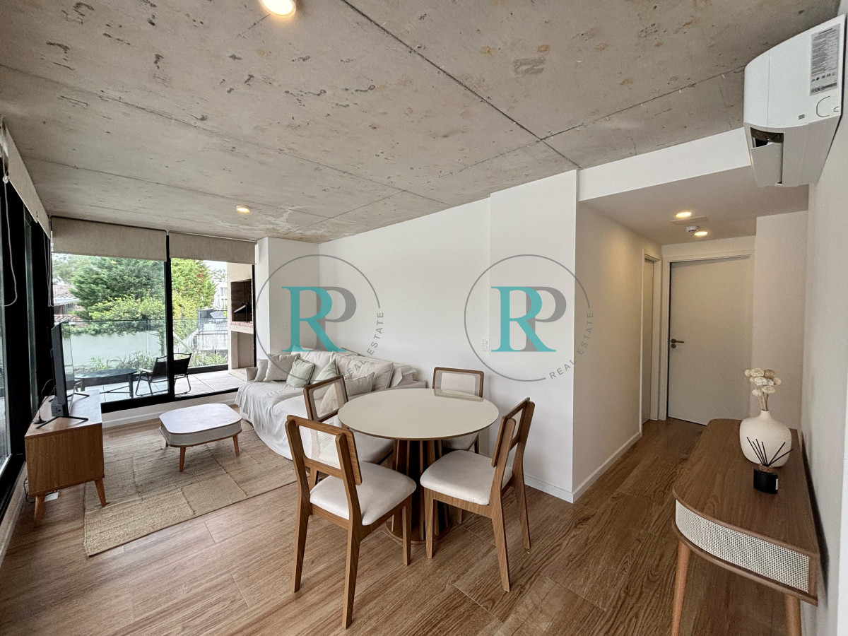Apartamento ID.2301 - Excelente apartamento esquinero 2 dormitorios en venta 