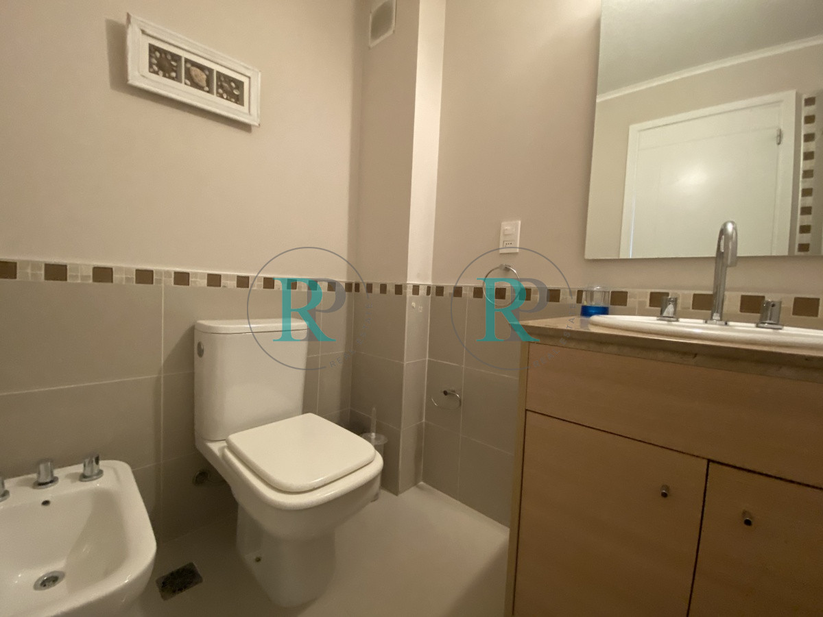 Apartamento ID.453 - APARTAMENTO 3 DORMITORIOS Y DEPENDENCIA EN VENTA