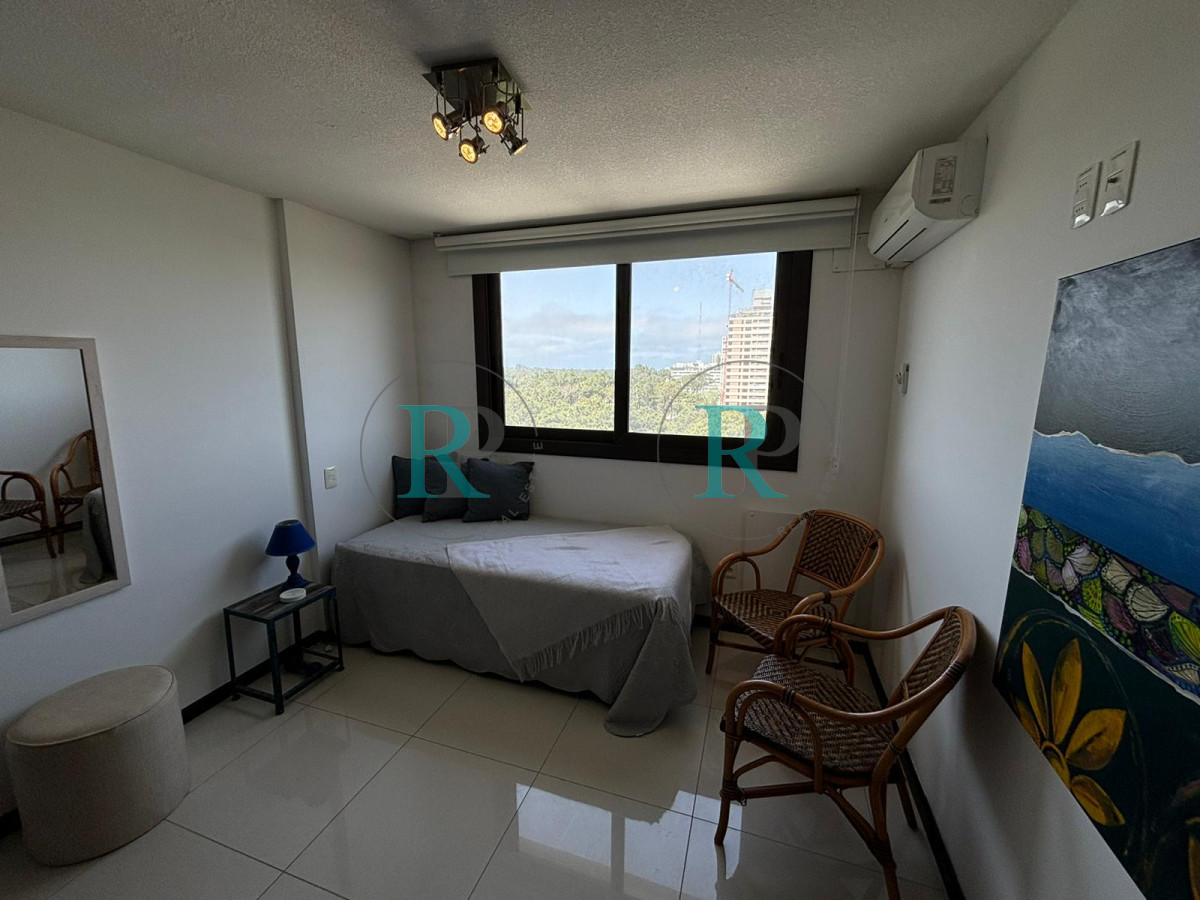 Apartamento ID.2072 - APARTAMENTO 3 DORMITORIOS EN VENTA STRADIVARIUS