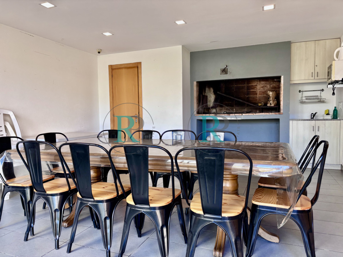 Apartamento ID.2748 - HERMOSO APARTAMENTO ESQUINERO DE 3 DORMITORIOS EN VENTA