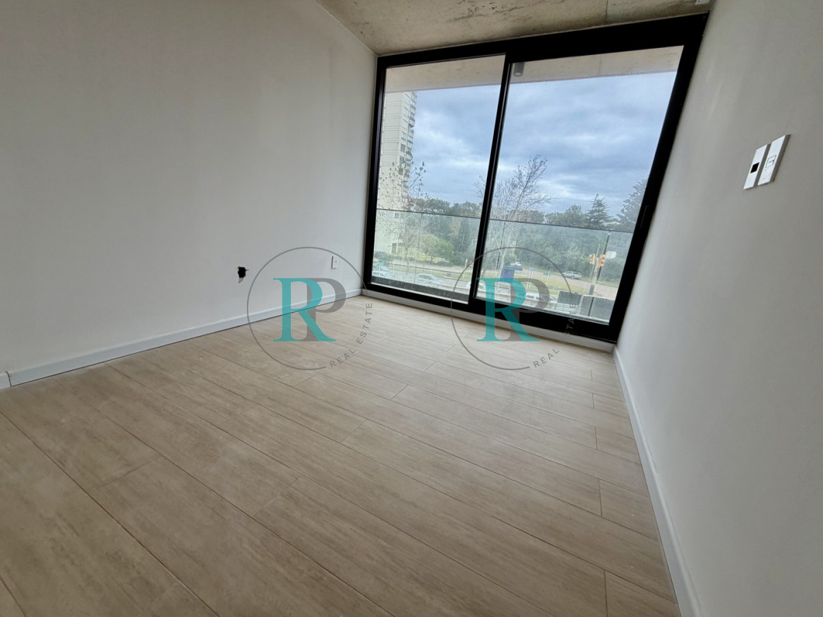 Apartamento ID.2820 - oportunidad en venta apartamento de 2 dormitorios esquinero Mansa Tower