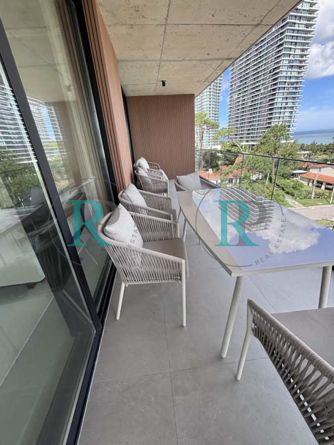 Apartamento ID.2738 - EXCLUSIVO APARTAMENTO EN VENTA DE 3 DORMITORIOS 