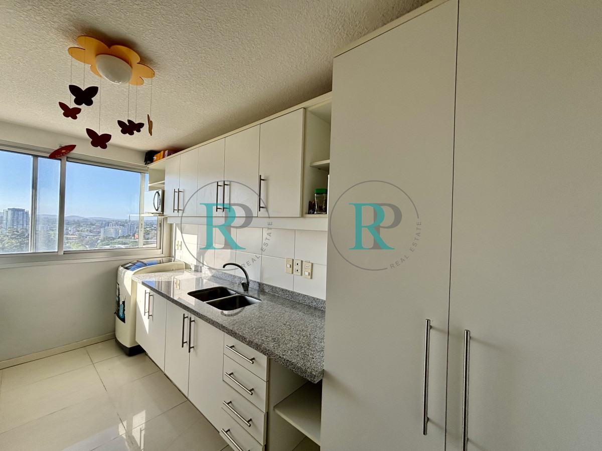 Apartamento ID.2152 - OPORTUNIDAD EN VENTA 2 DORMITORIOS SUMMER TOWER