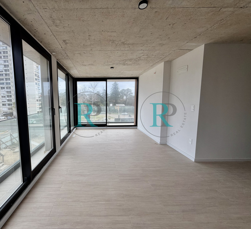 Apartamento ID.2820 - oportunidad en venta apartamento de 2 dormitorios esquinero Mansa Tower