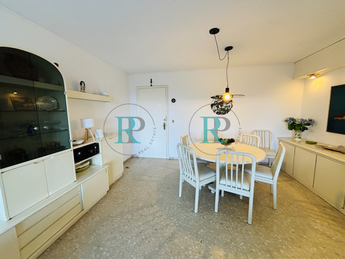 Apartamento ID.2535 - nuevo ingreso! apartamento en venta de 3 dormitorios en primera línea 