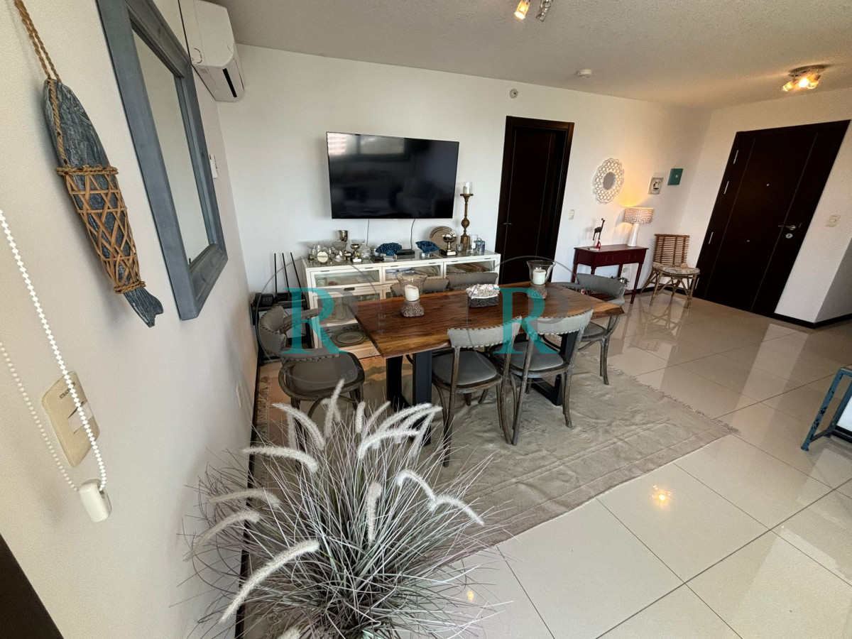 Apartamento ID.2072 - APARTAMENTO 3 DORMITORIOS EN VENTA STRADIVARIUS