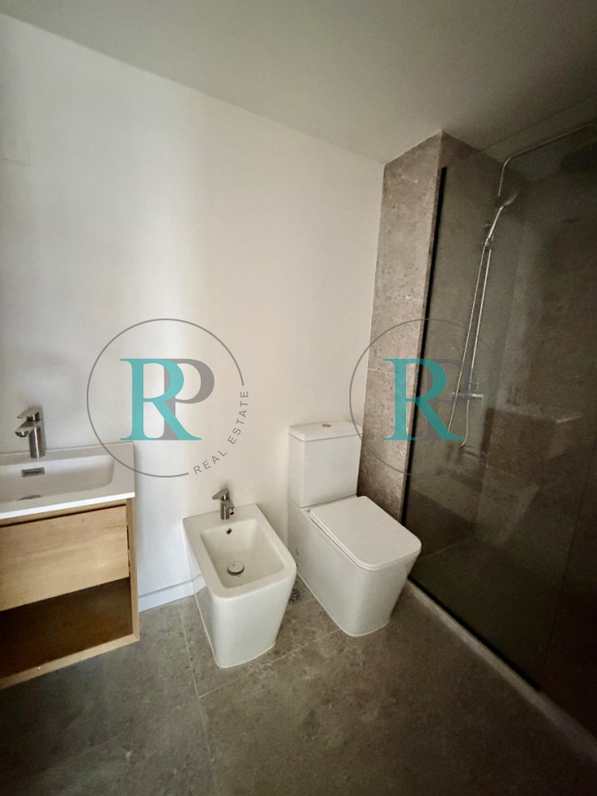 Apartamento ID.2820 - oportunidad en venta apartamento de 2 dormitorios esquinero Mansa Tower