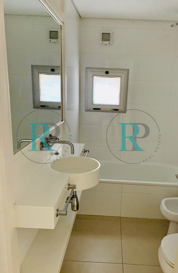 Apartamento ID.167 - APARTAMENTO  3 DORMITORIOS EN VENTA - PENÍNSULA