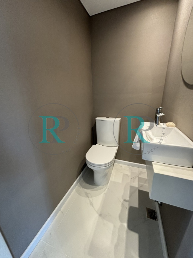 Apartamento ID.2490 - Excepcional apartamento en venta frente al mar