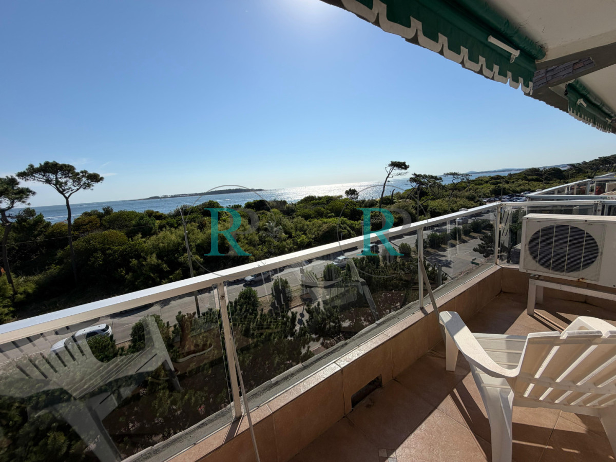 Apartamento ID.2638 - Excepcional apartamento en Venta, primera línea de playa Mansa