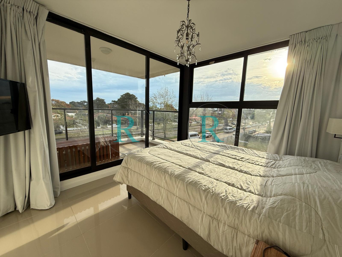 Apartamento ID.2498 - Divino Apartamento en venta 2 dormitorios. Oportunidad