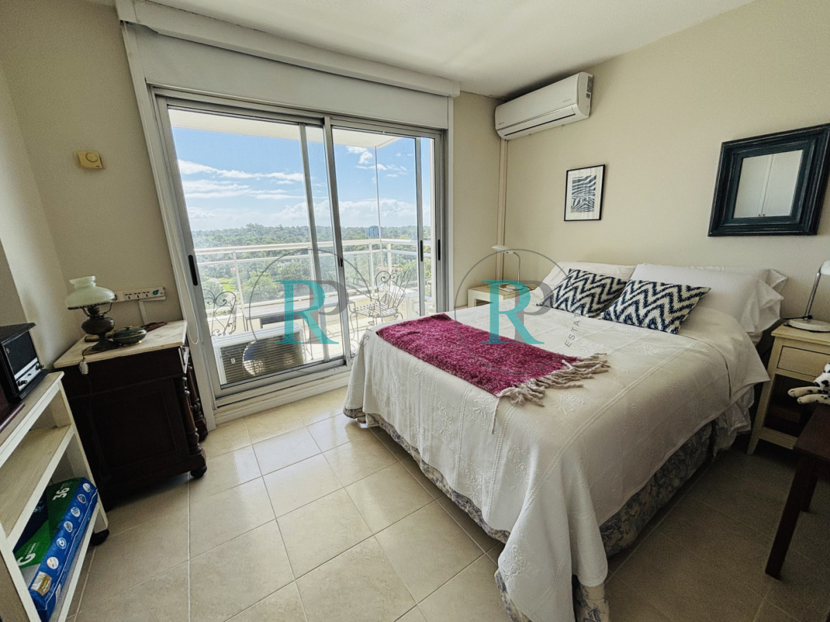 Apartamento ID.2673 - apartamento en venta de 3 dormitorios con vista