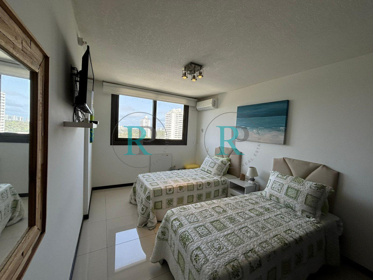 Apartamento ID.2072 - APARTAMENTO 3 DORMITORIOS EN VENTA STRADIVARIUS