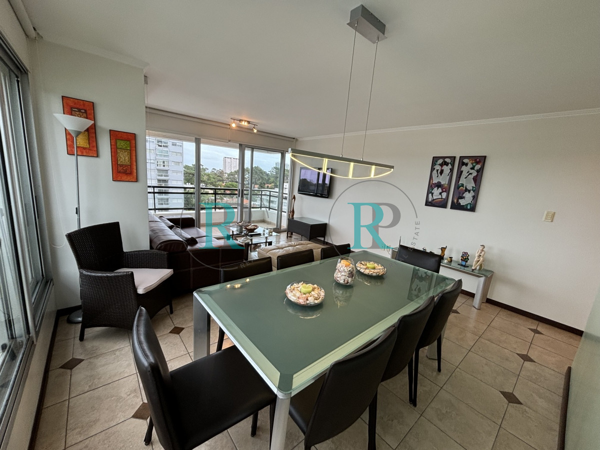Apartamento ID.1712 - apartamento de 3 dormitorios esquinero en venta