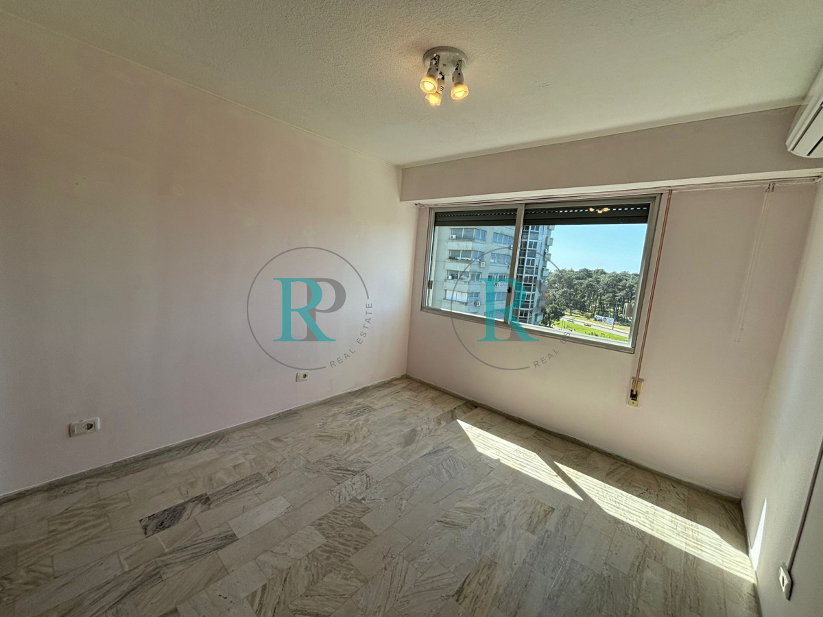 Apartamento ID.2046 - Apartamento de 3 dormitorios en venta