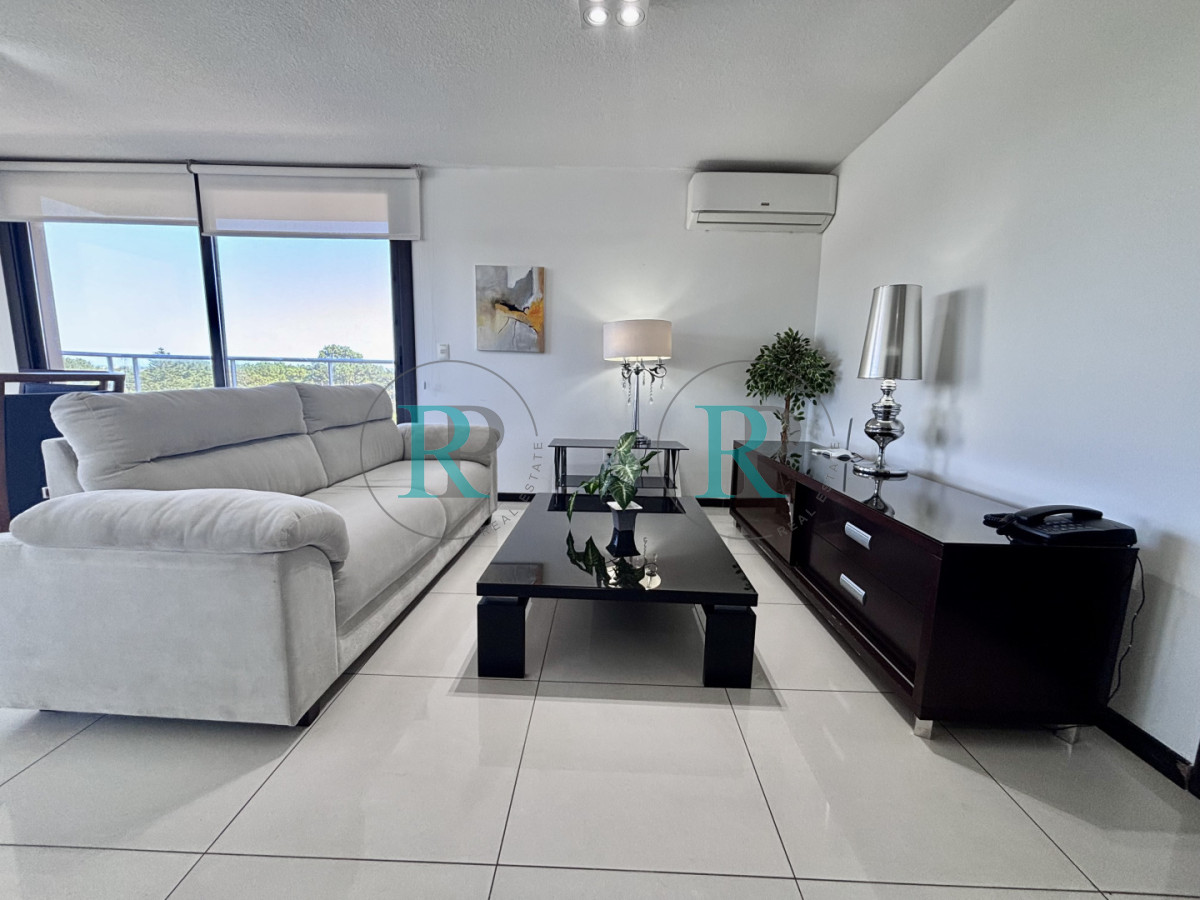 Apartamento ID.1484 - Divino apartamento en venta de 3 dormitorios