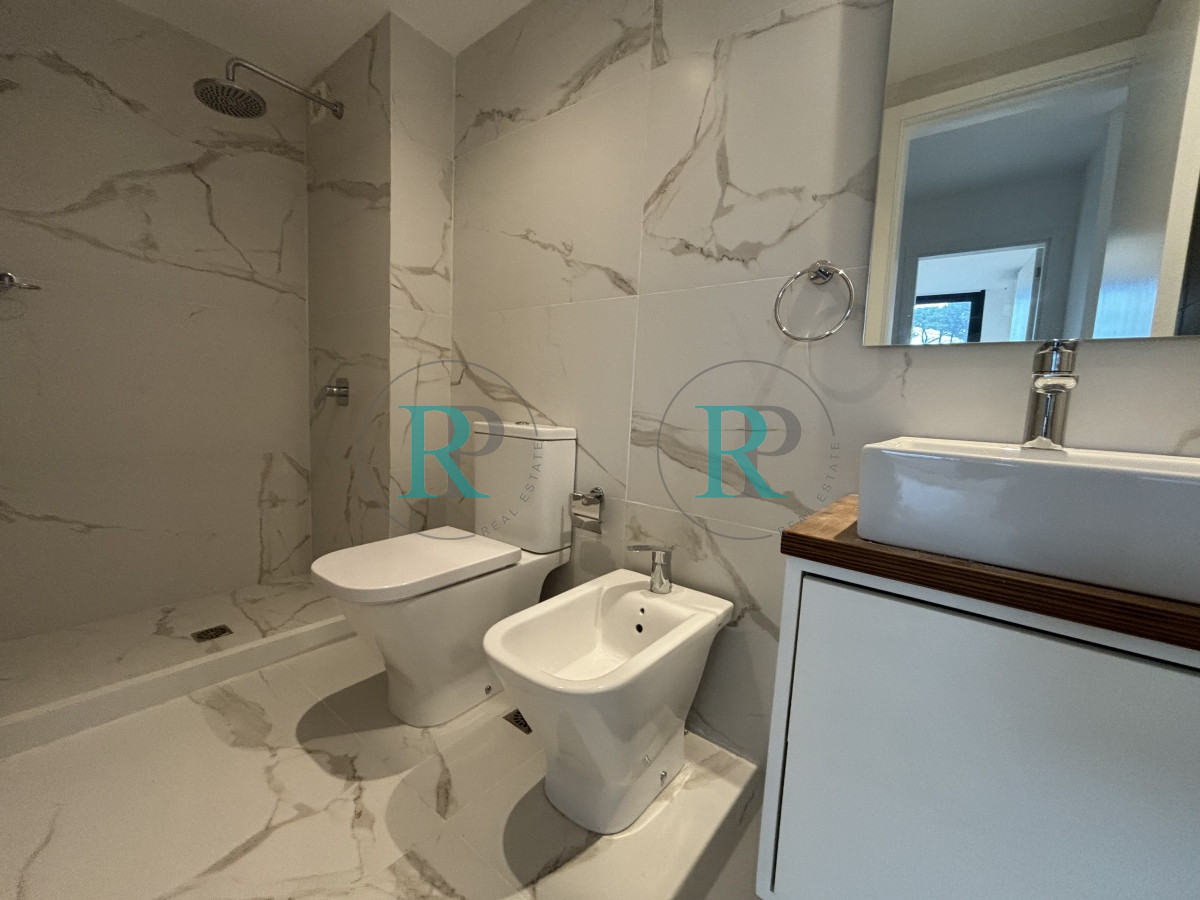 Apartamento ID.1041 - VENTA  apartamento moderno1 dorm y medio