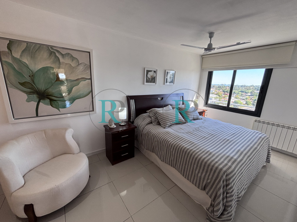 Apartamento ID.2748 - HERMOSO APARTAMENTO ESQUINERO DE 3 DORMITORIOS EN VENTA