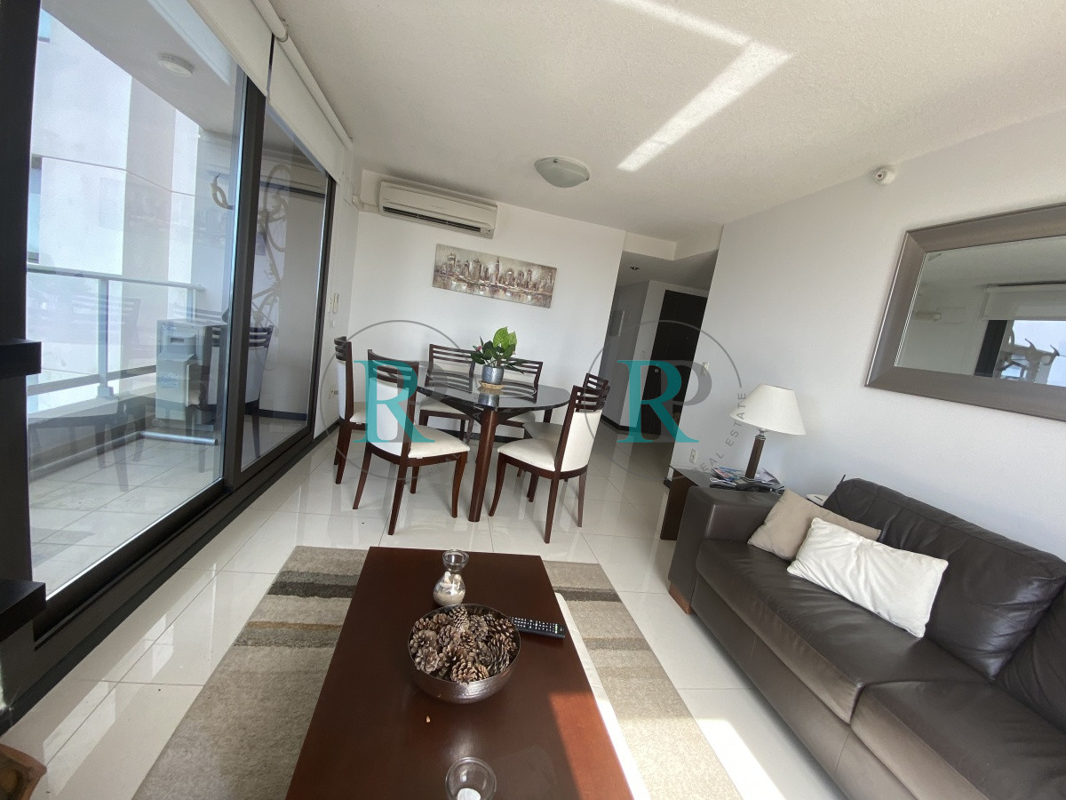 Apartamento ID.8 - APARTAMENTO 2 DORMITORIOS CON AMPLIA TERRAZA EN VENTA