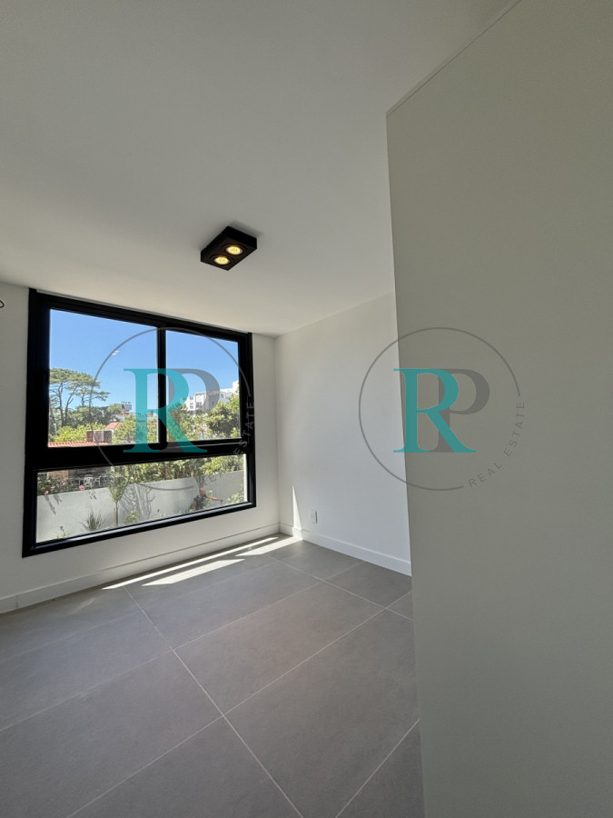 Apartamento ID.1041 - VENTA  apartamento moderno1 dorm y medio