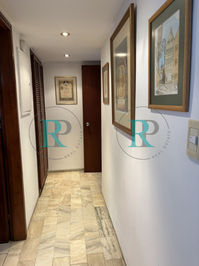 Apartamento ID.1679 - Hermoso y amplio apartamento de 3 dormitorios y dependencia Roosevelt Center