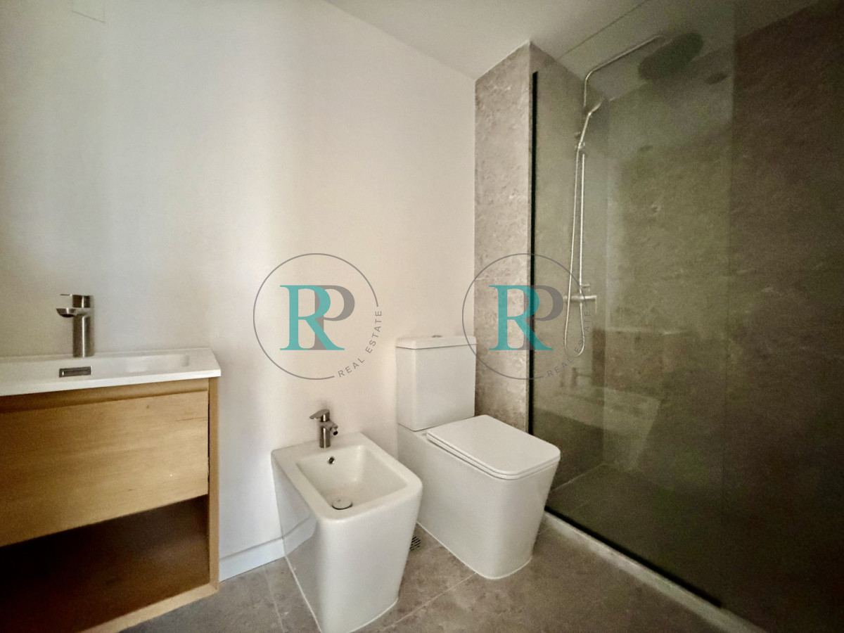 Apartamento ID.2820 - oportunidad en venta apartamento de 2 dormitorios esquinero Mansa Tower