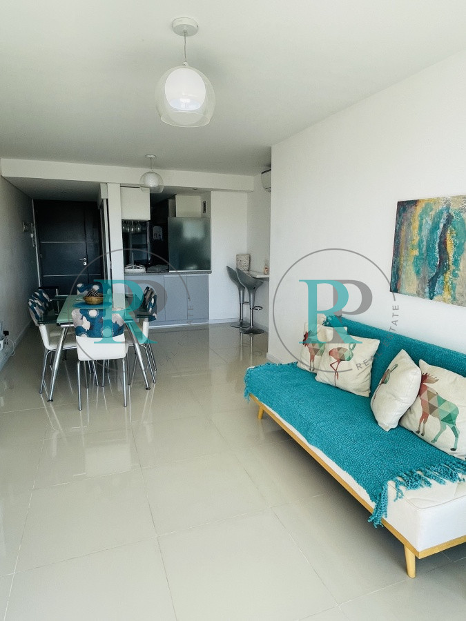 Apartamento ID.588 - Apartamento de 2 dormitorios en venta Punta del Este