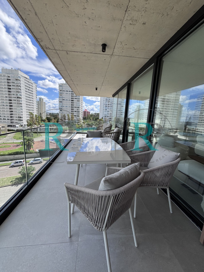 Apartamento ID.2738 - EXCLUSIVO APARTAMENTO EN VENTA DE 3 DORMITORIOS 