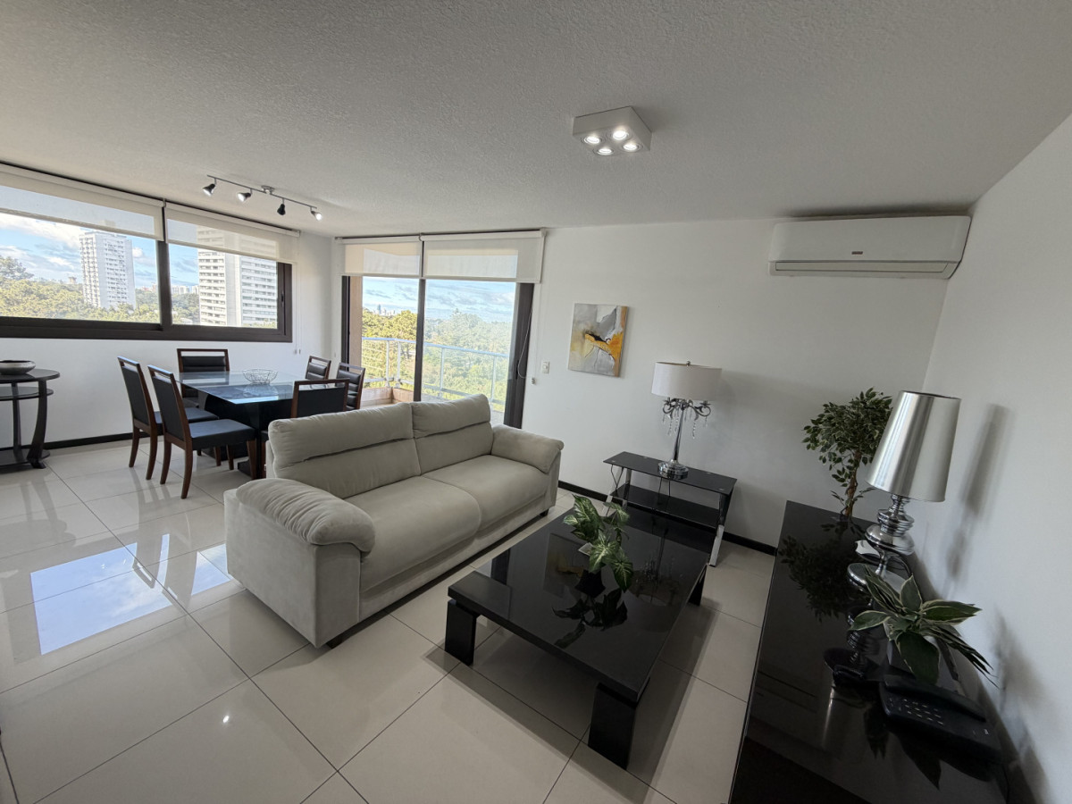 oportunidad Divino apartamento en venta de 3 dormitorios