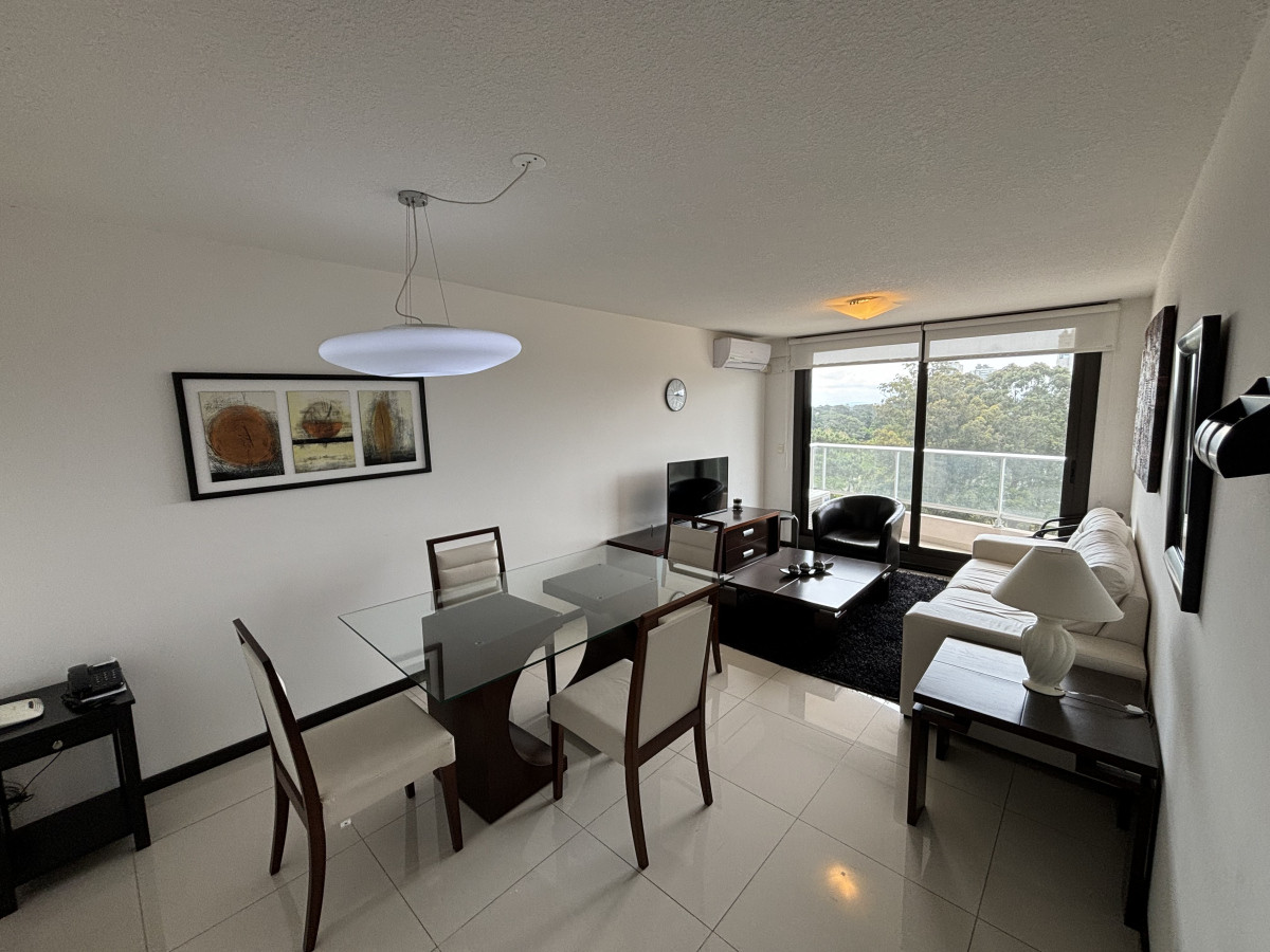 Stradivarius. Hermoso apartamento en venta de 2 dormitorios 