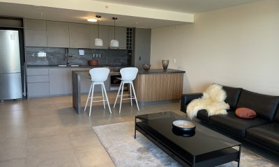 Excepcional apartamento con hermosas vistas al lago