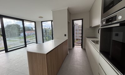 EXCELENTE APARTAMENTO ESQUINERO DE 2 DORMITORIOS EN VENTA.
