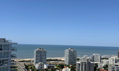 APARTAMENTO DE 3 DORMITORIOS EN VENTA. TORRE DE CATEGORIA