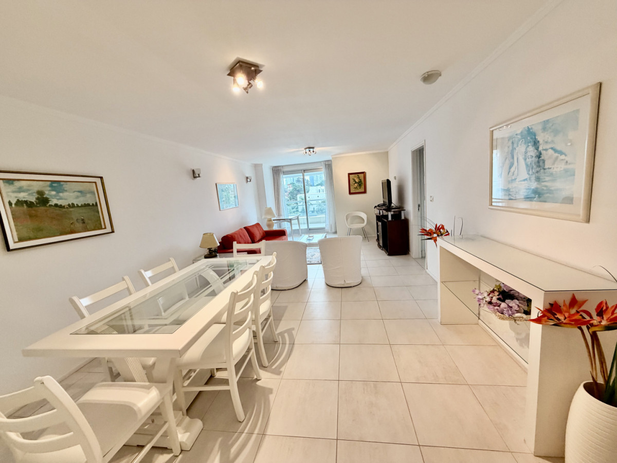Departamento en venta en Forest Tower, Oportunidad en Punta del Este