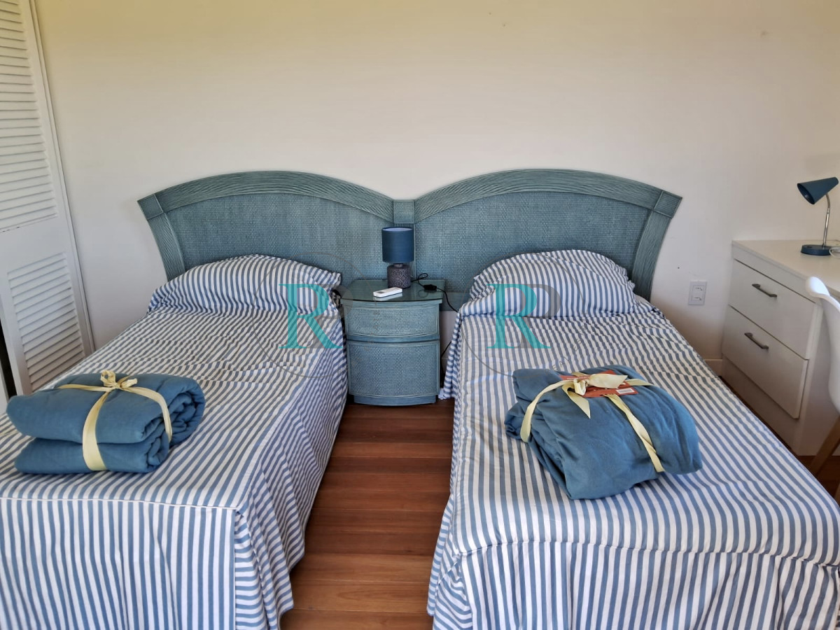 Casa ID.2335 - EXCELENTE CASA EN BARRIO PRIVADO 2 DORMITORIOS EN VENTA 