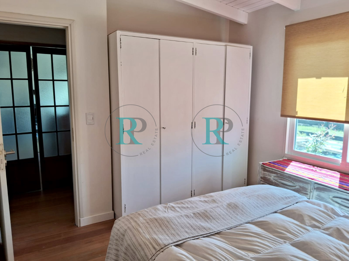 Casa ID.2335 - EXCELENTE CASA EN BARRIO PRIVADO 2 DORMITORIOS EN VENTA 