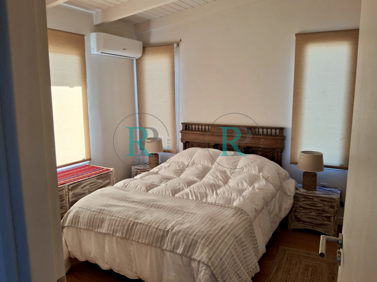 Casa ID.2335 - EXCELENTE CASA EN BARRIO PRIVADO 2 DORMITORIOS EN VENTA 