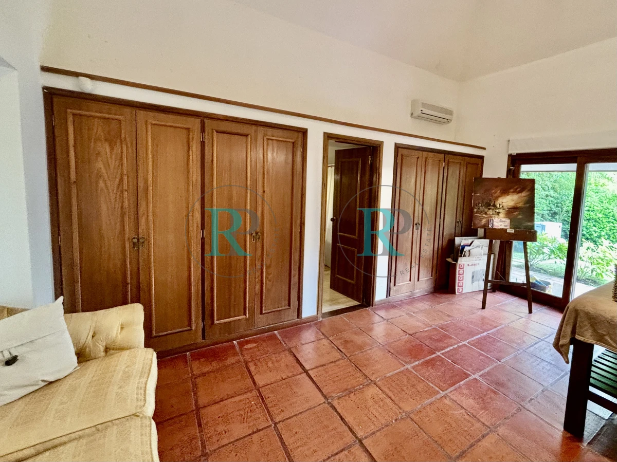 Casa ID.2227 - ESPECTACULAR CASA DE 4 DORMITORIOS EN VENTA